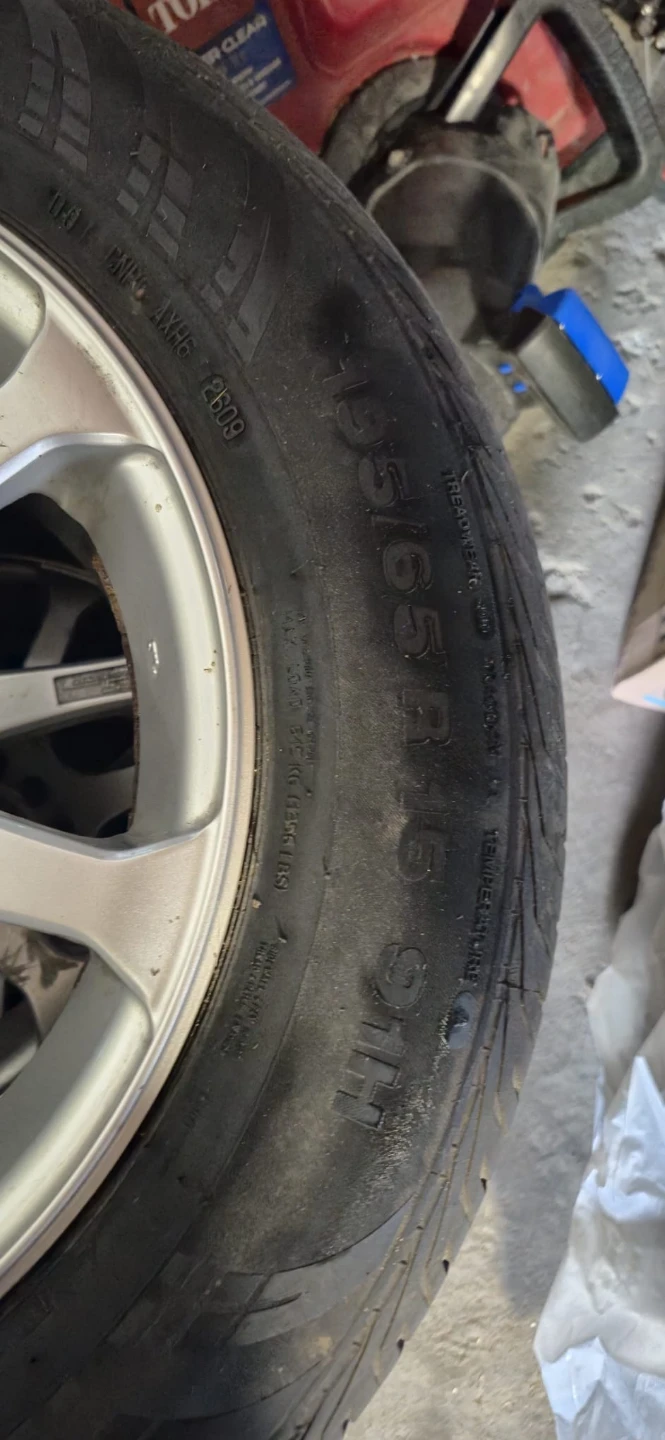 Set of 4 Continental Tire and rims - 195/65 R15 - photo 2