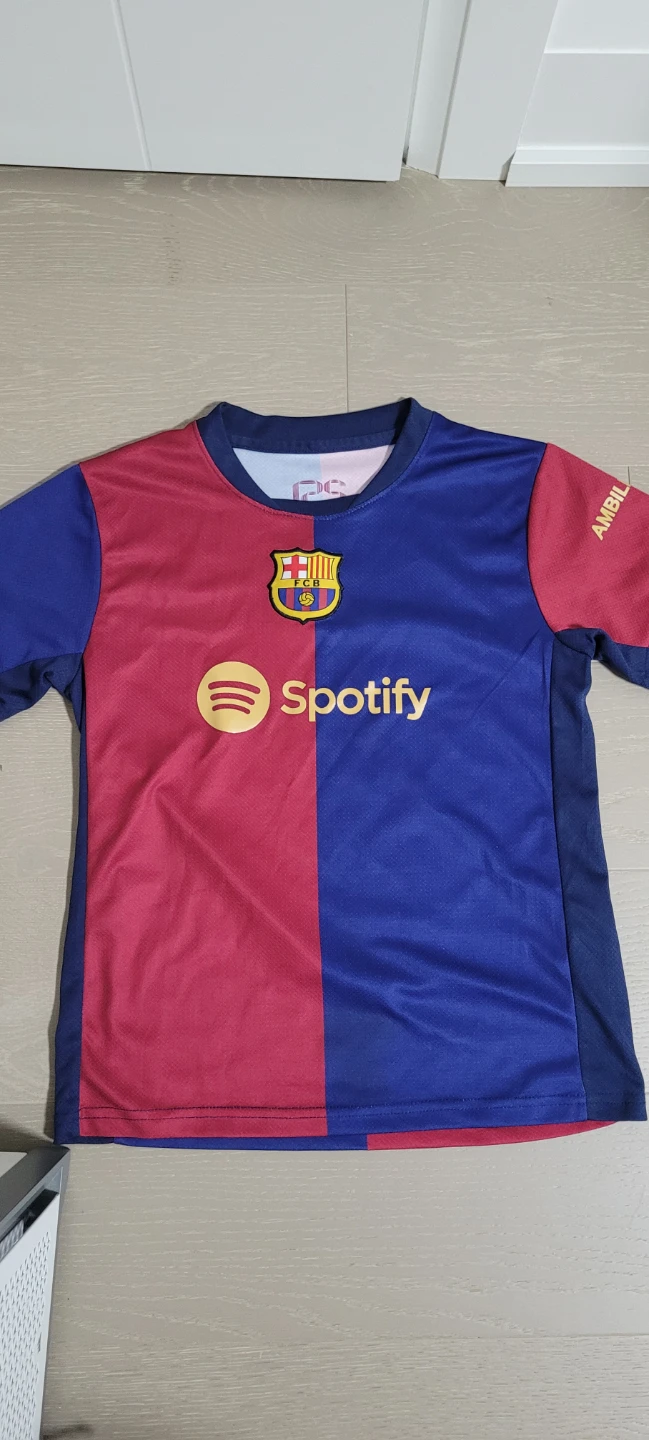 FC Barcelona Lamine Yamal #19 Soccer Jersey