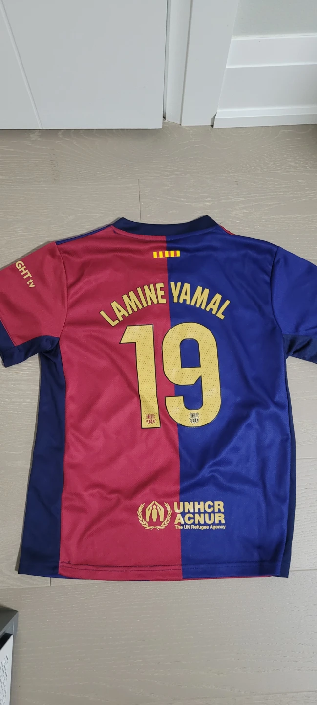 FC Barcelona Lamine Yamal #19 Soccer Jersey - photo 2