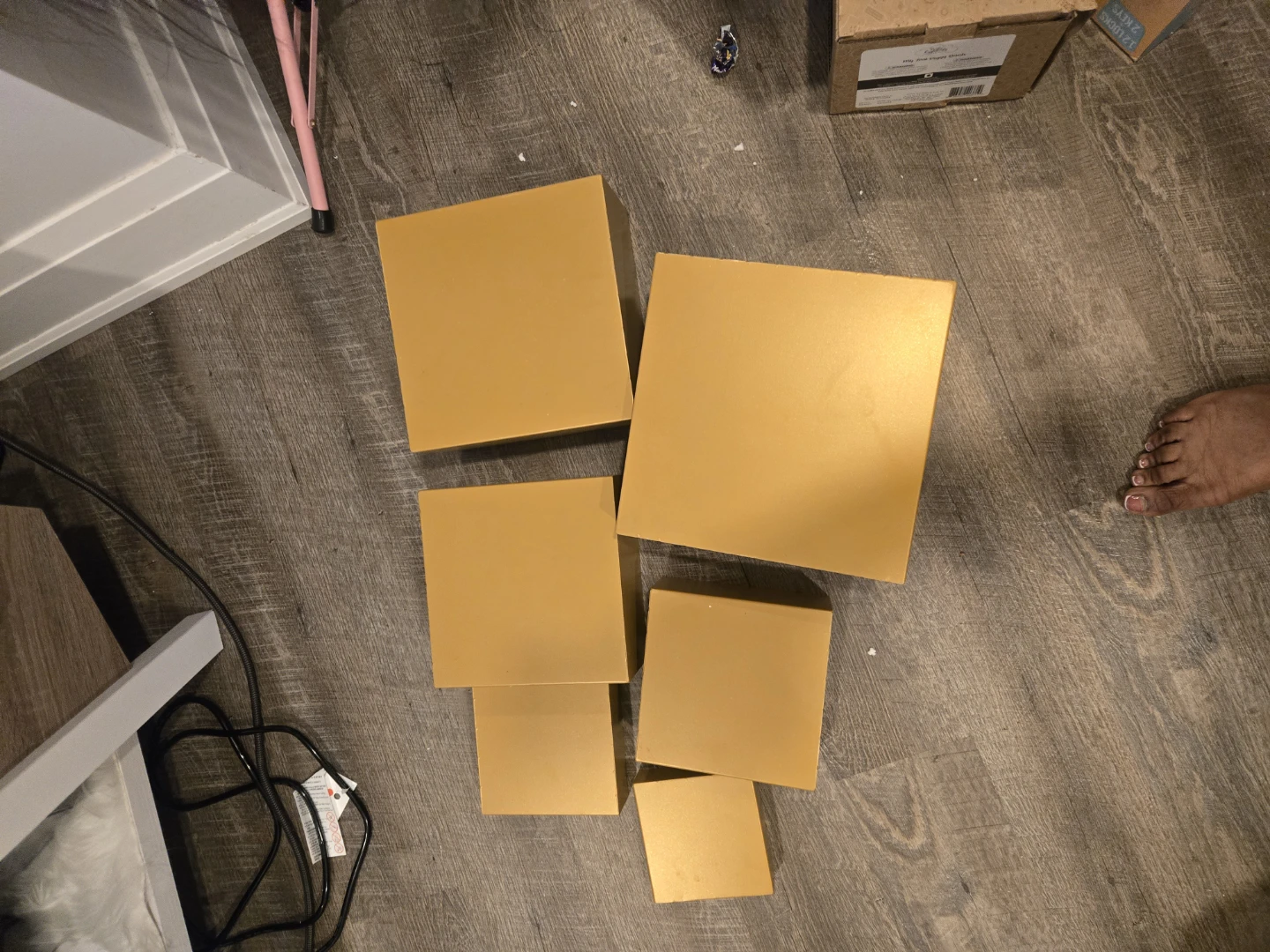 6 Piece Gold Square Display Risers