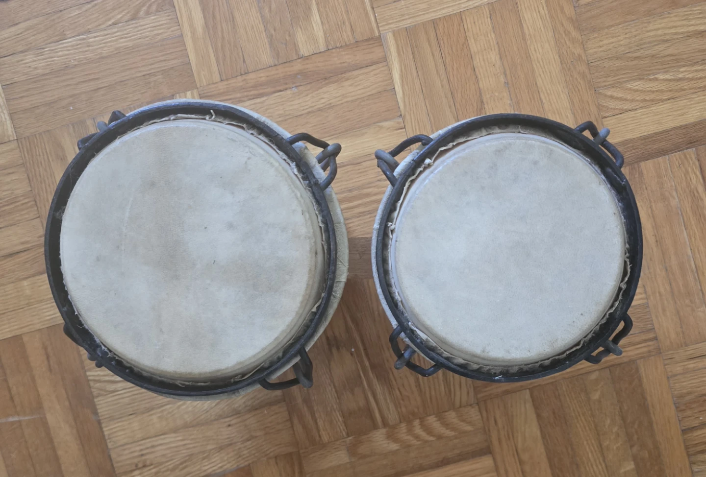 Bongo Drums - Wooden with Carvings - photo 2
