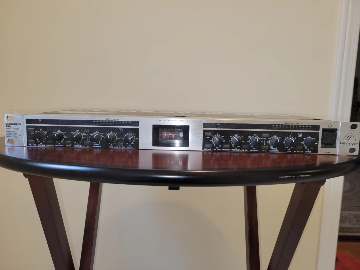 Behringer Ultragain Pro MIC2200 Tube Preamplifier