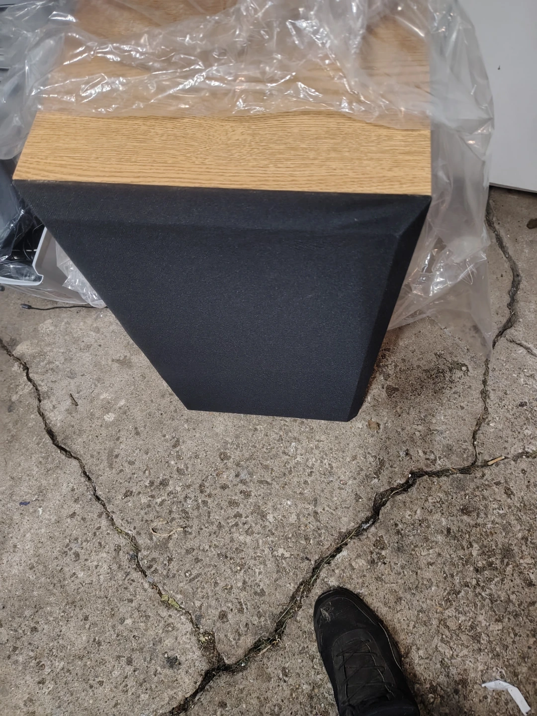 Dynamic Audio Pro Poly Series 1901 Speakers new condition