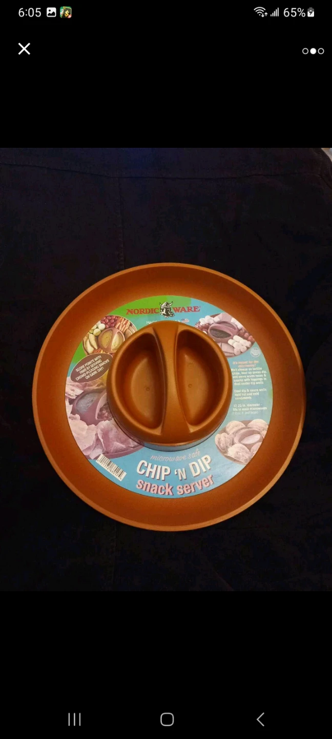Nordic Ware Chip 'N Dip Snack Server - photo 2