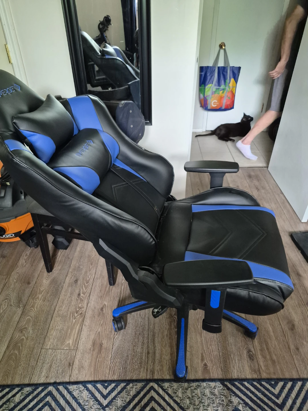 EMERGE Gaming Chair - Black & Blue - photo 5