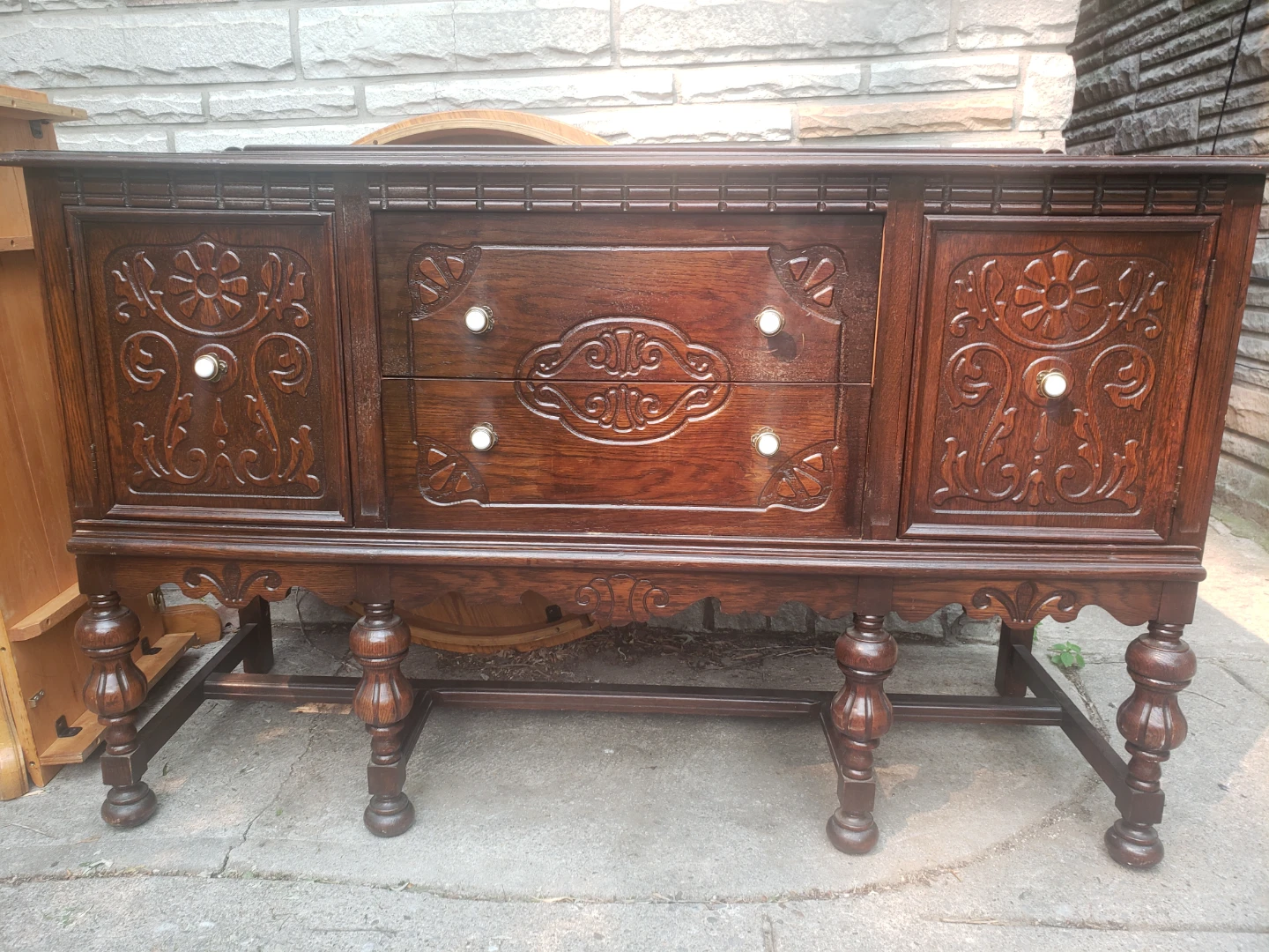 Solid  wood buffet