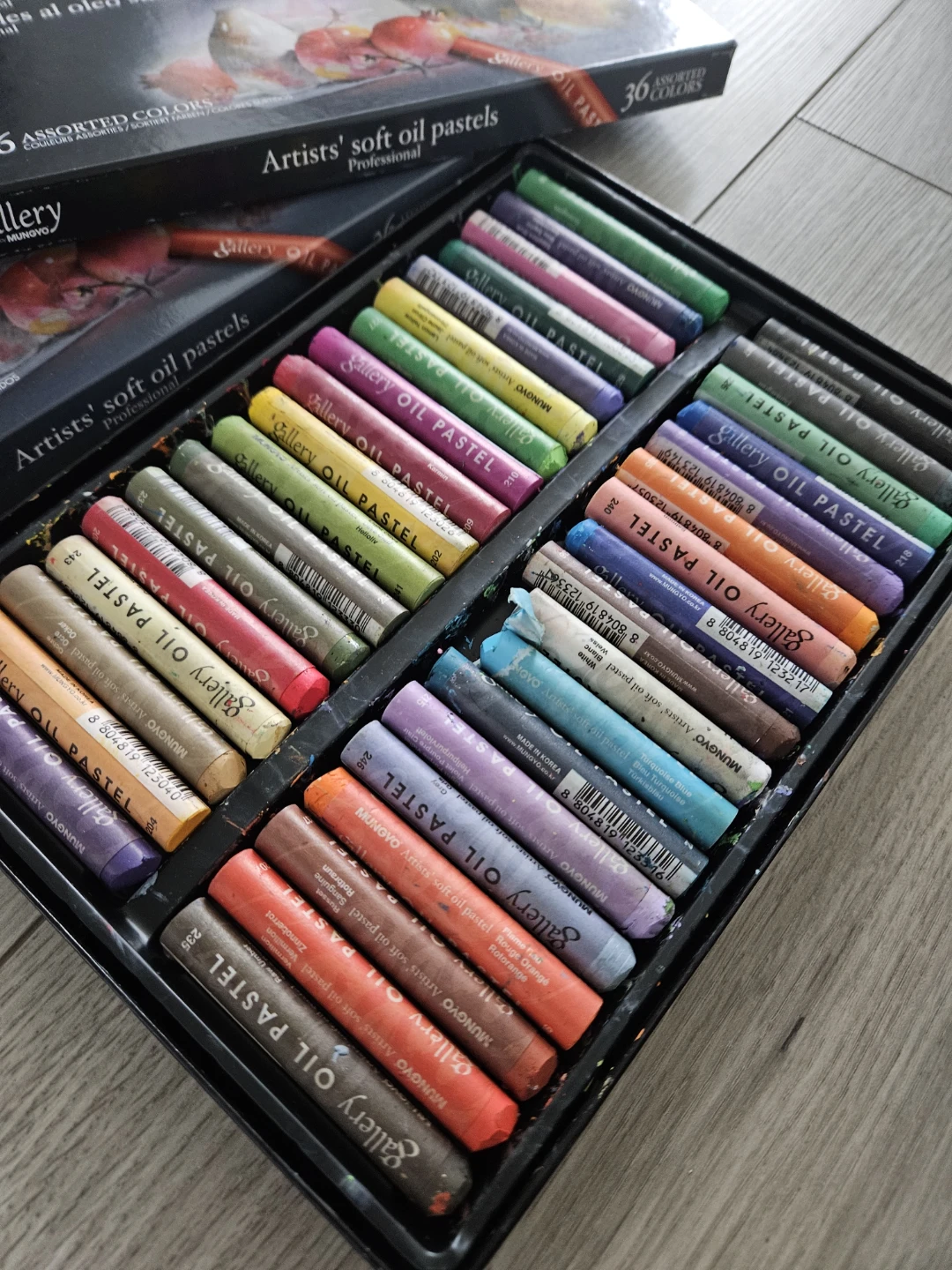 Gallery Artists' Soft Oil Pastels - 36 Assorted Colors - photo 2