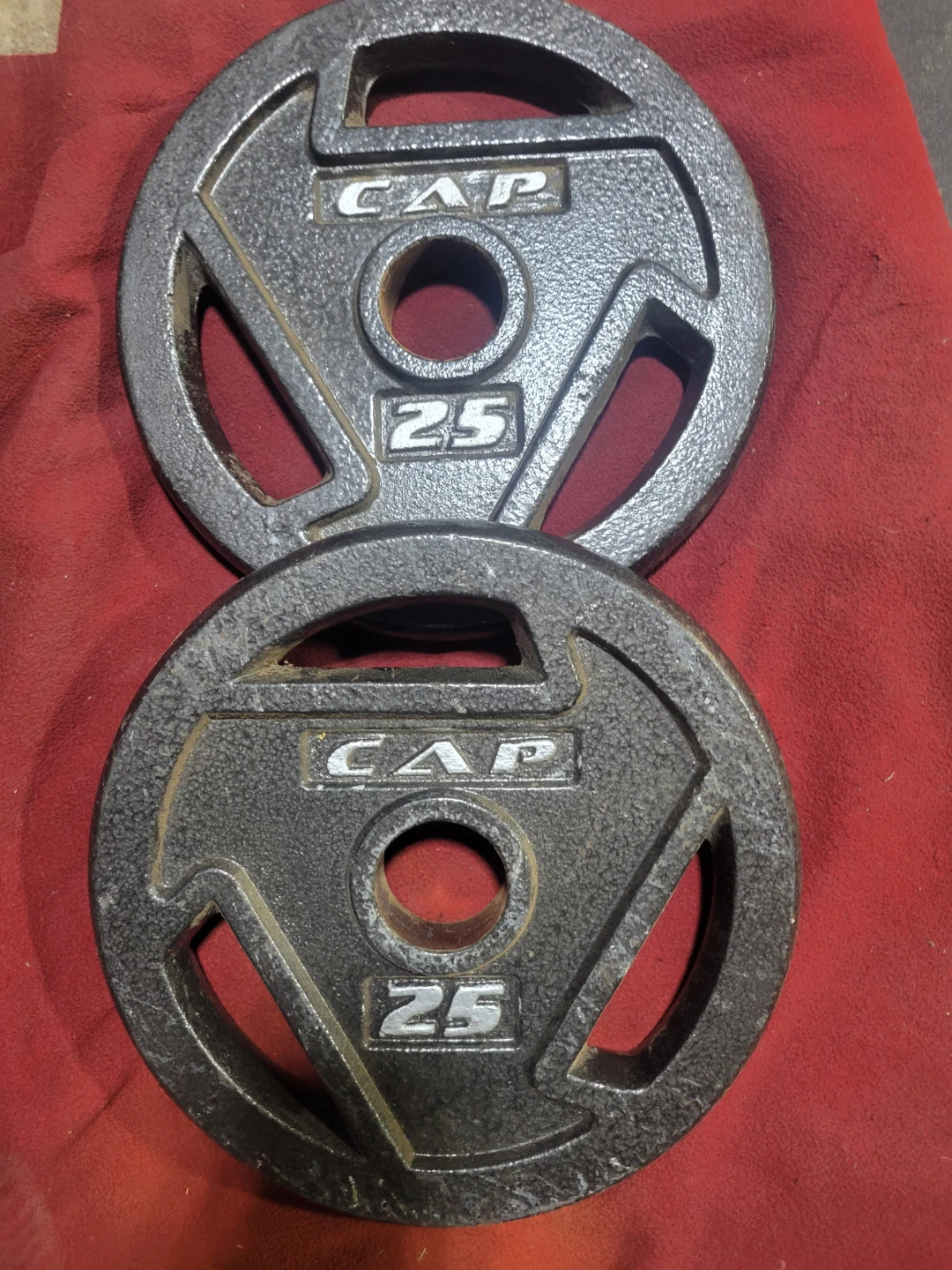 CAPS  OLYMPIC.  2" HOLE  25LB PLATES TOTAL 50lbs