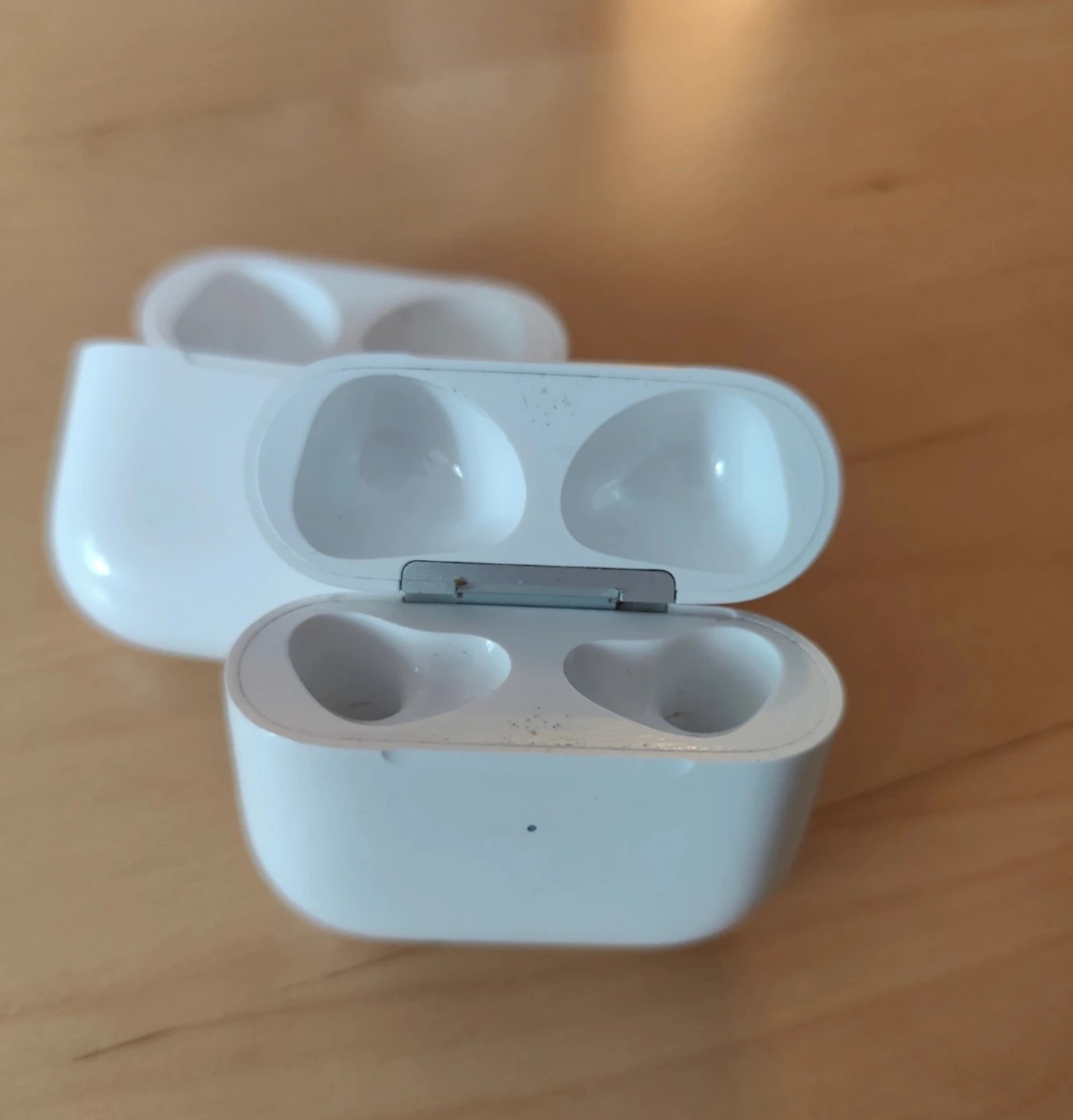 AirPods 3 Gen Charging Case