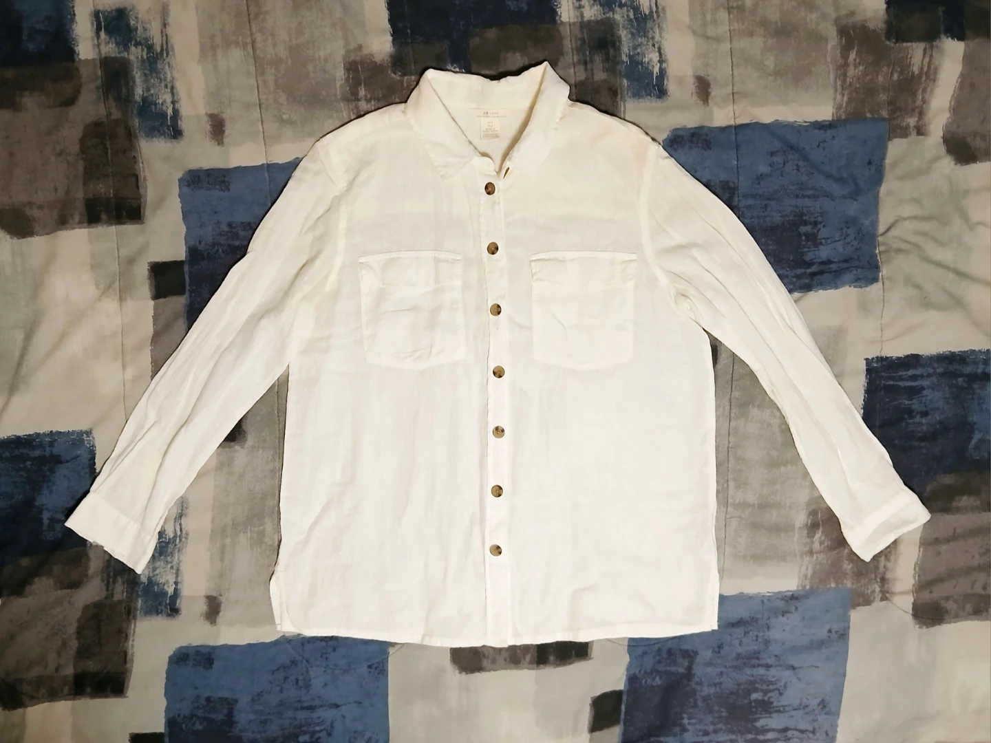 Women Small H&M Long Sleeve Button-Up Shirt