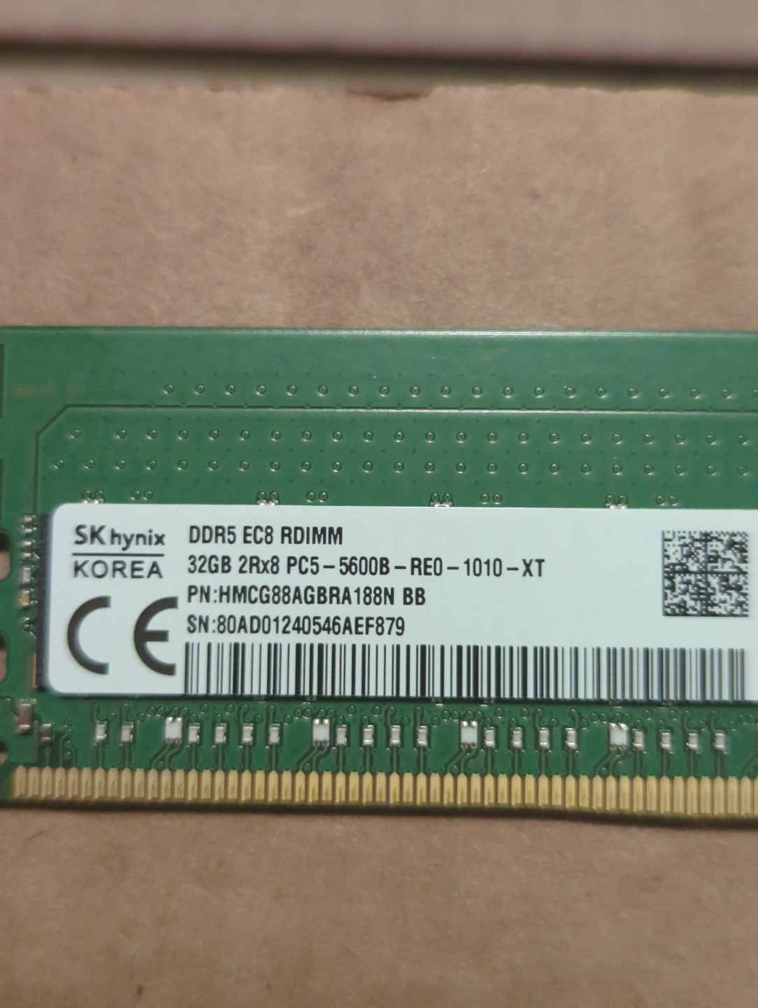 SK hynix 32GB DDR5 EC8 RDIMM PC5-5600B - photo 2
