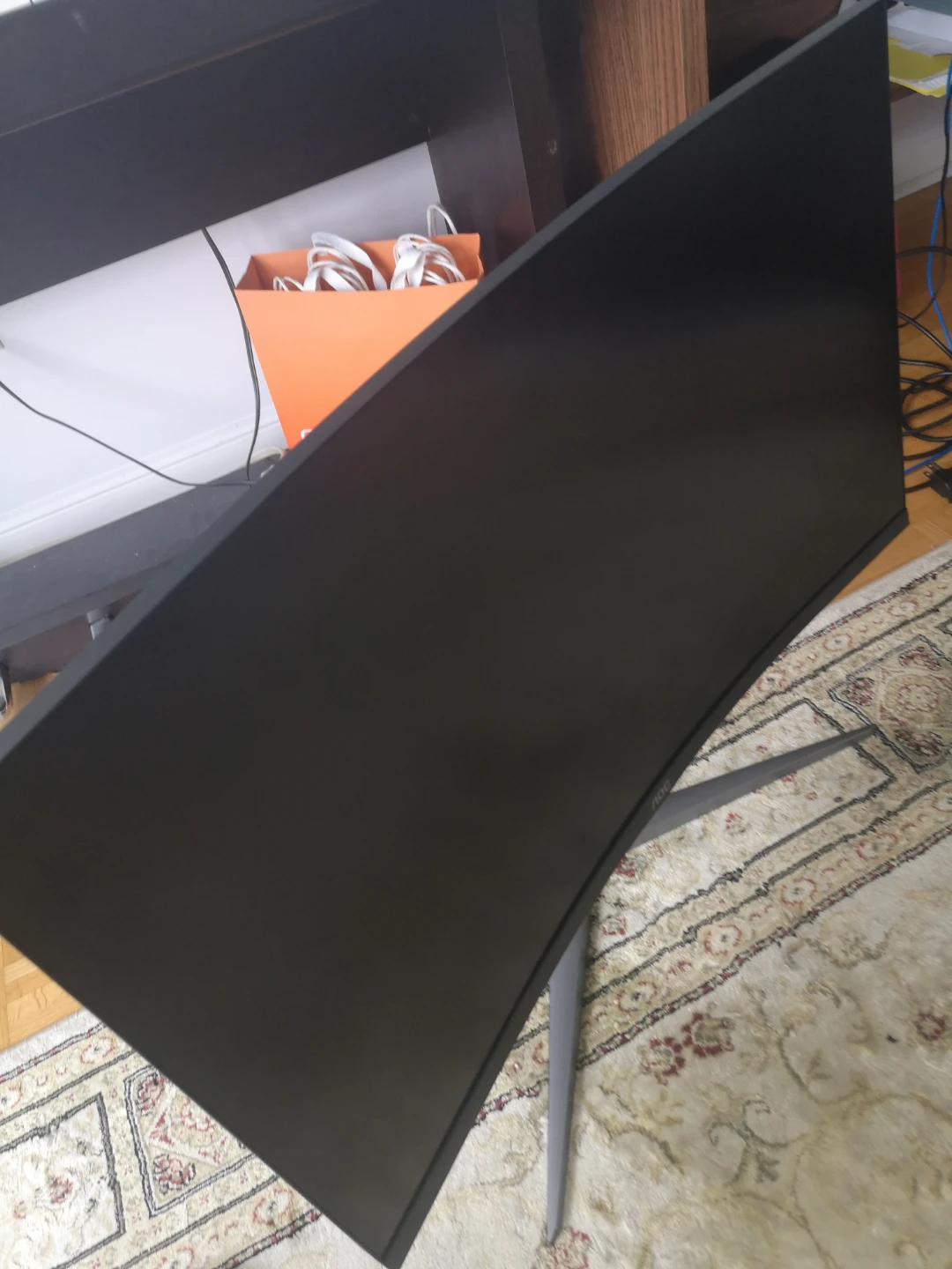 31.5 inch Curved Monitor - photo 3