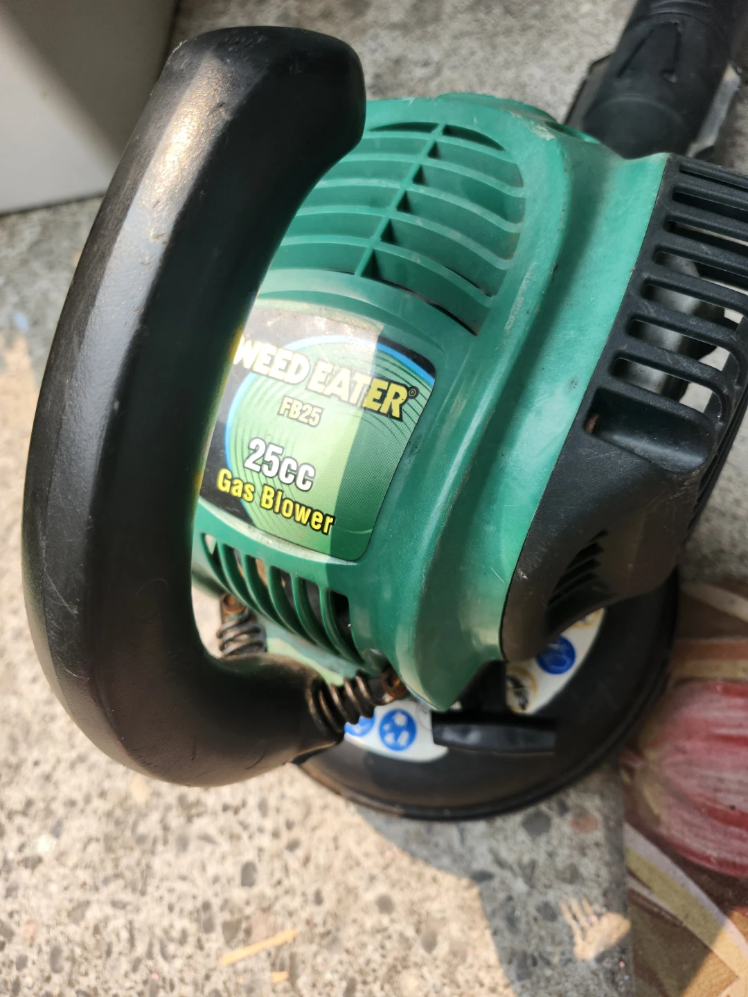 WEED EATER FB25 25CC Gas Blower - photo 2