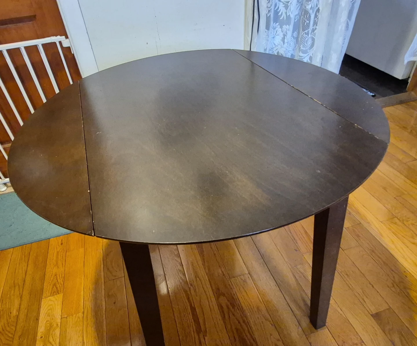 Round Drop Leaf Dining Table