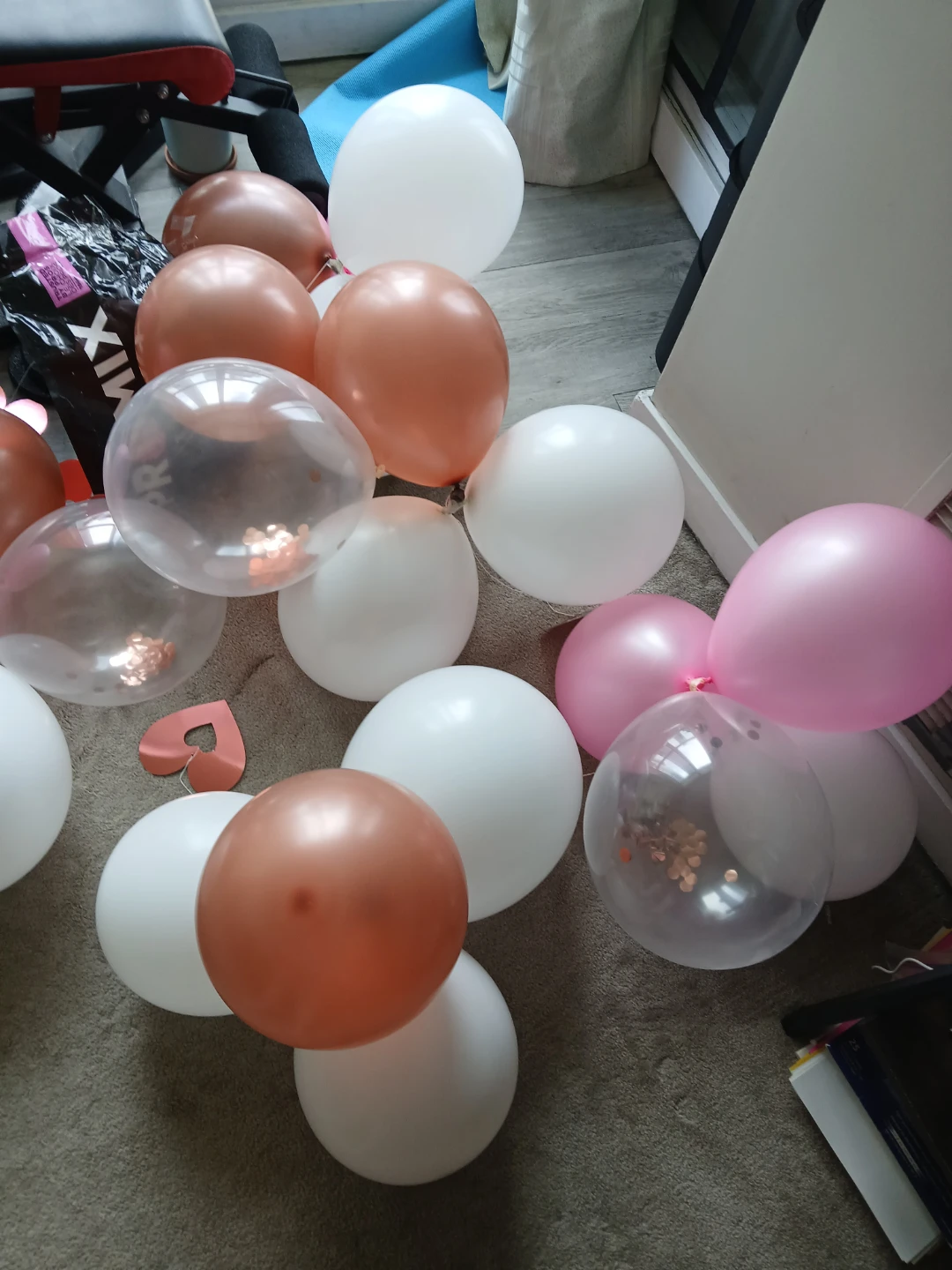 Balloons - white, pink, brownish(?) - photo 3