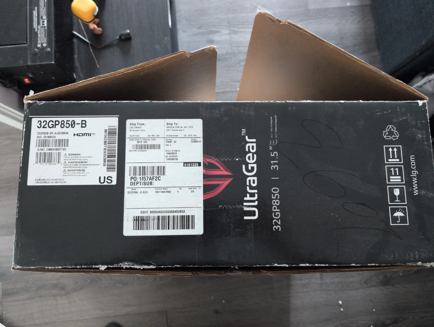 LG 32" UltraGear 32GP850-B QHD Gaming Monitor - photo 4