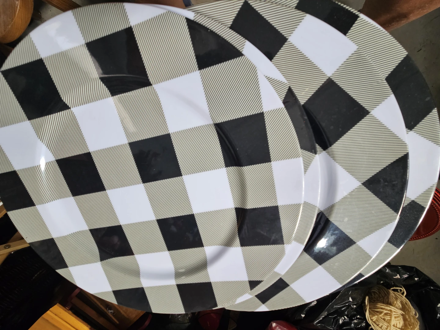 Charger Plates Set - Red and Buffalo Check - photo 3