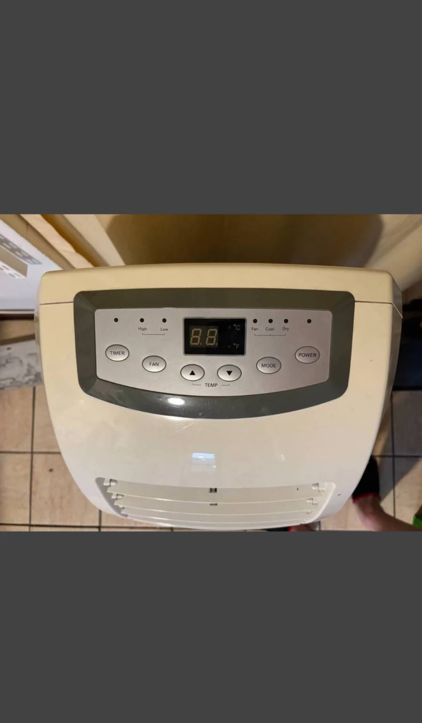 (FREE DELIVERY) LG Portable Air Conditioner - photo 2