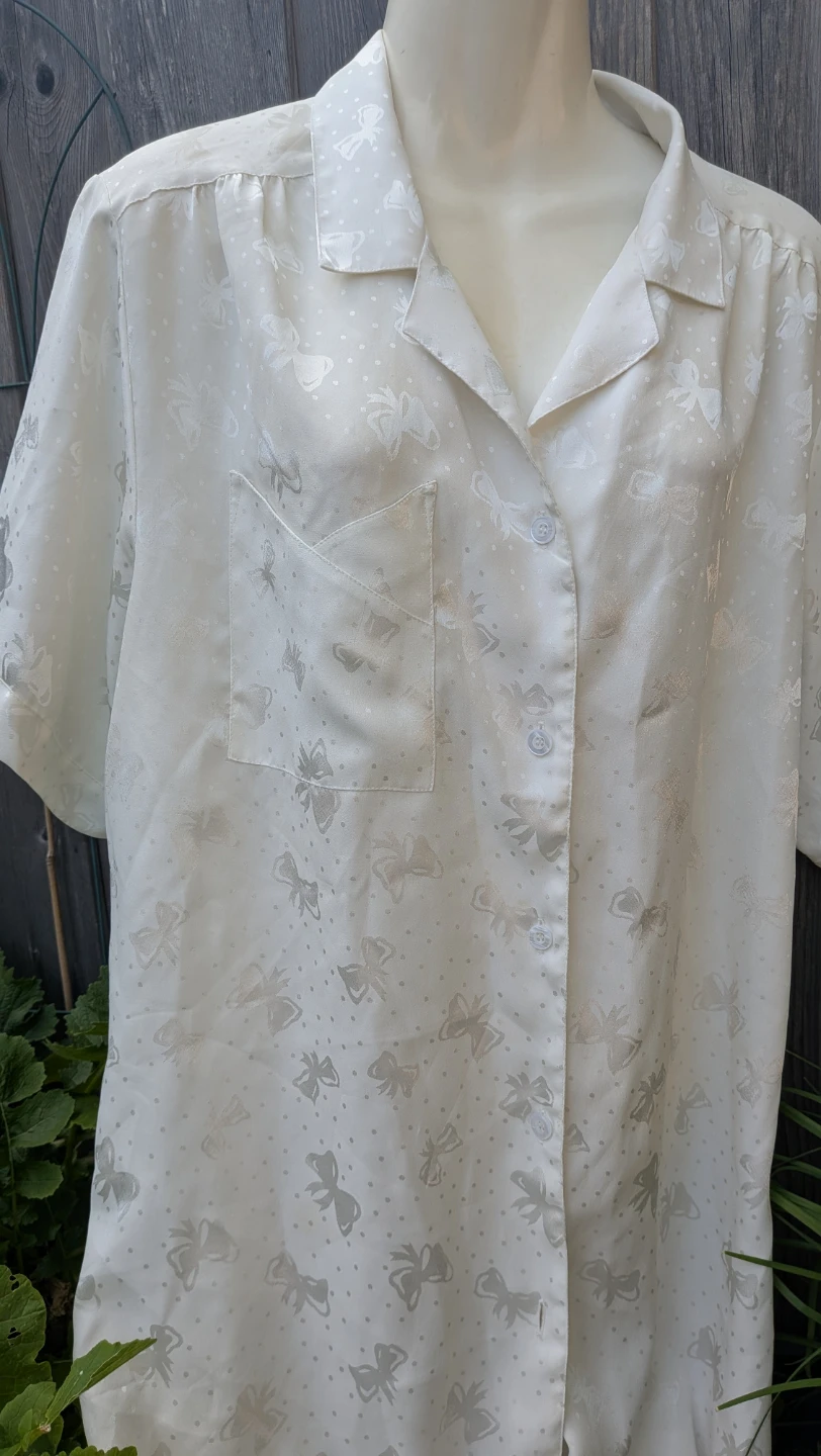White Bow Print button down Nightie sz LARGE
