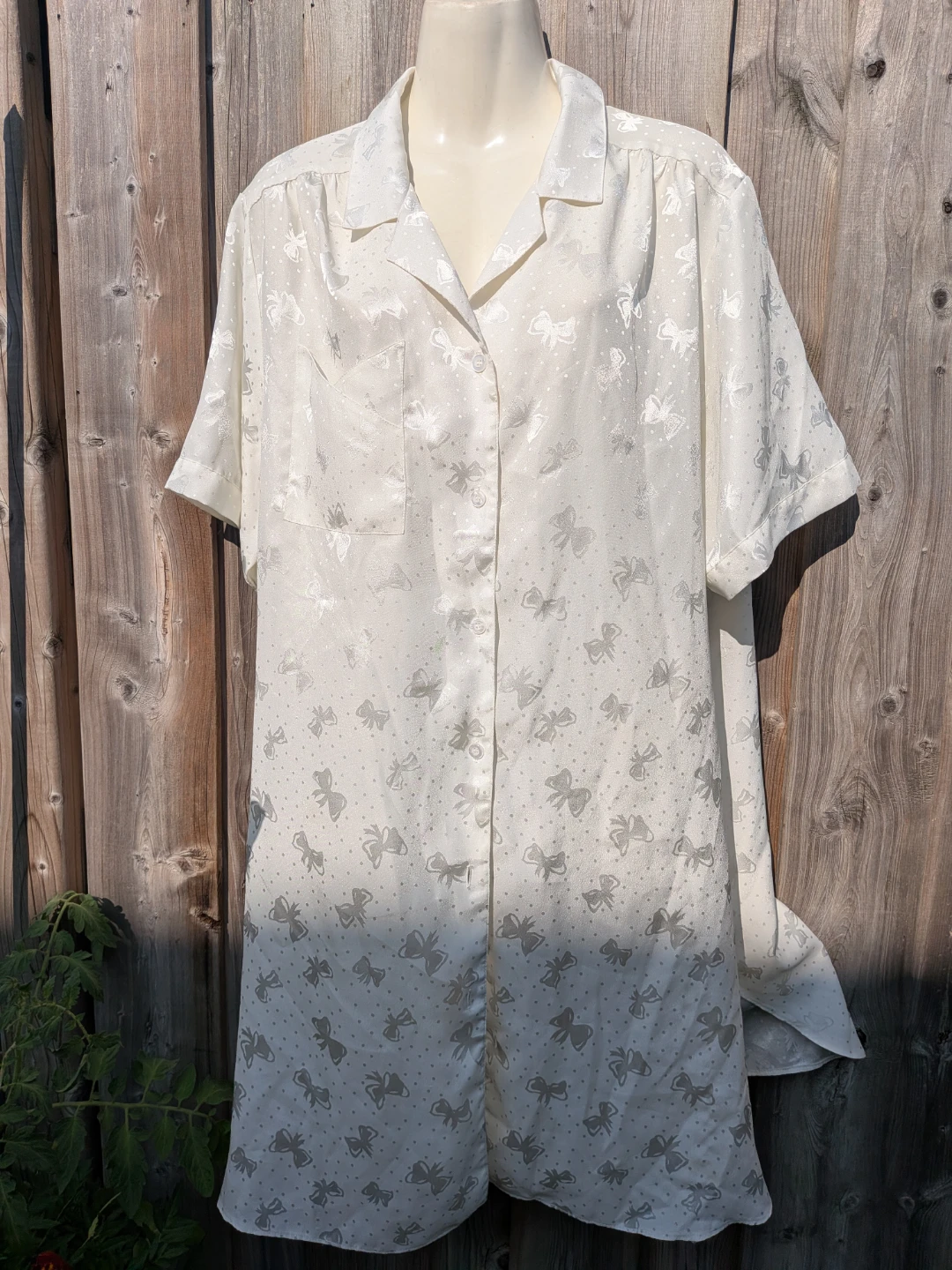 White Bow Print button down Nightie sz LARGE - photo 3