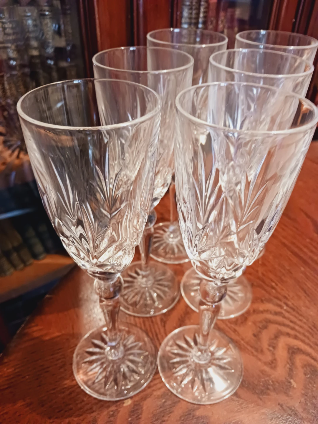Set of 6 × Gorgeous Crystal Wine/ Champagne Glasses