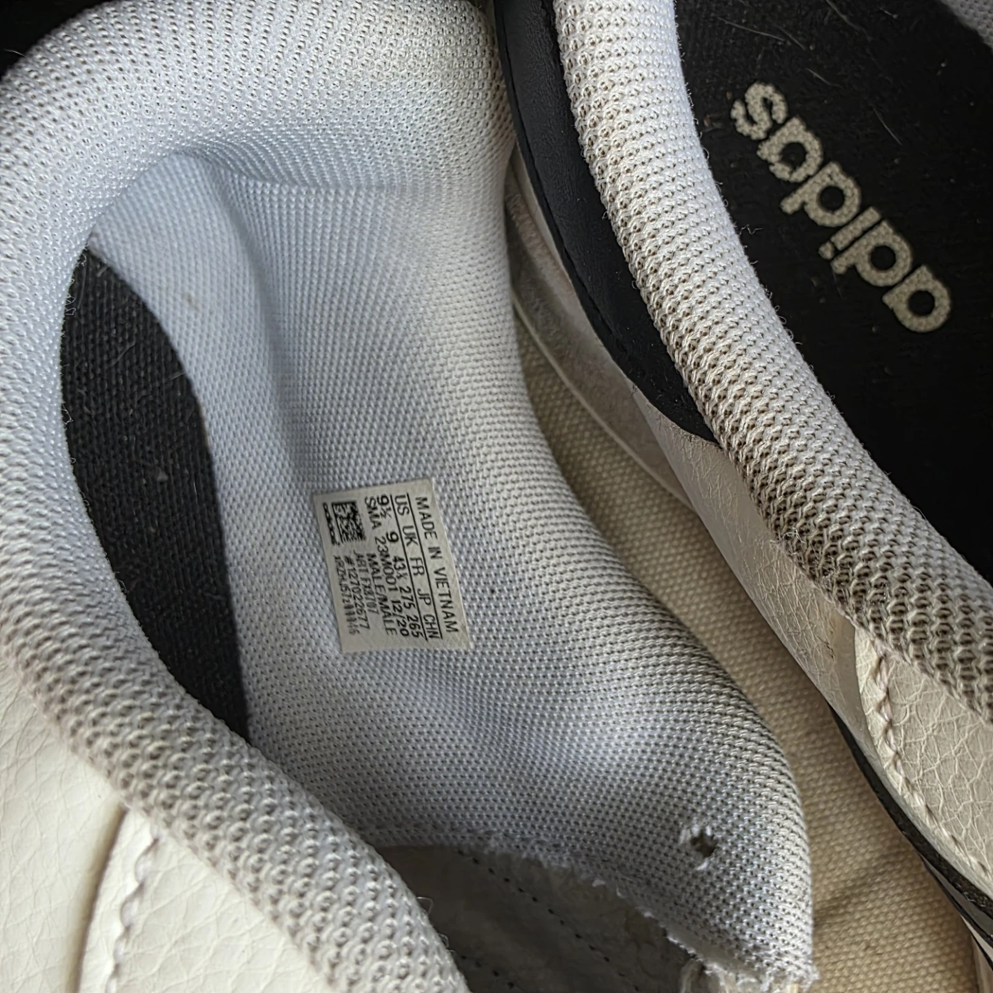 Adidas White mens Sneakers 9.5us - photo 4