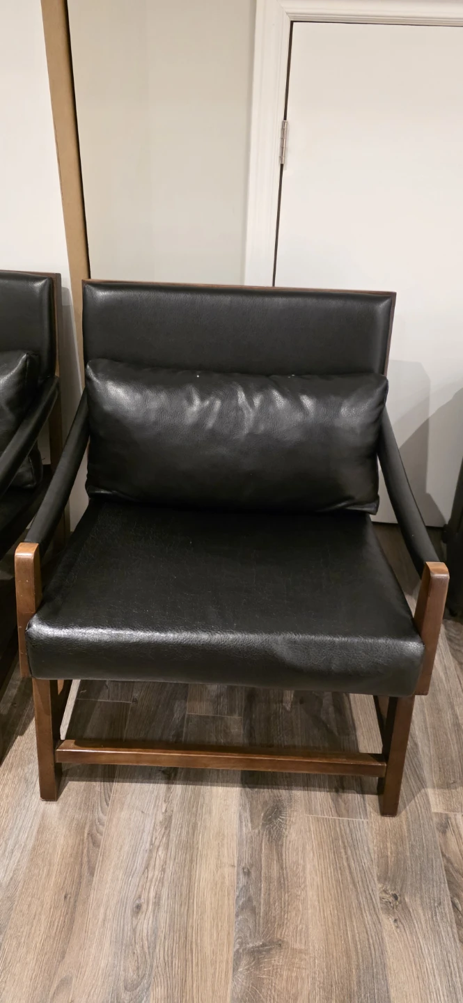 2 Black Faux Leather Accent Chair with Wooden Frame - photo 2