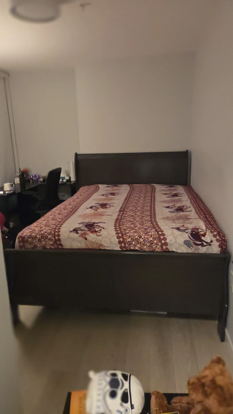 Bed and mattress