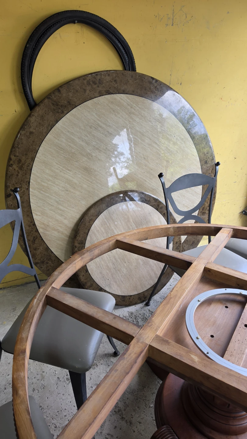 Round Dining Table with 8 Chairs - photo 2
