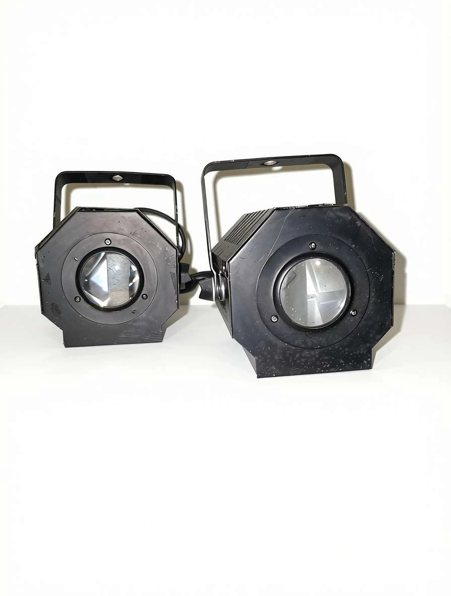 A pair of vintage American DJ Crystal party lights - photo 2