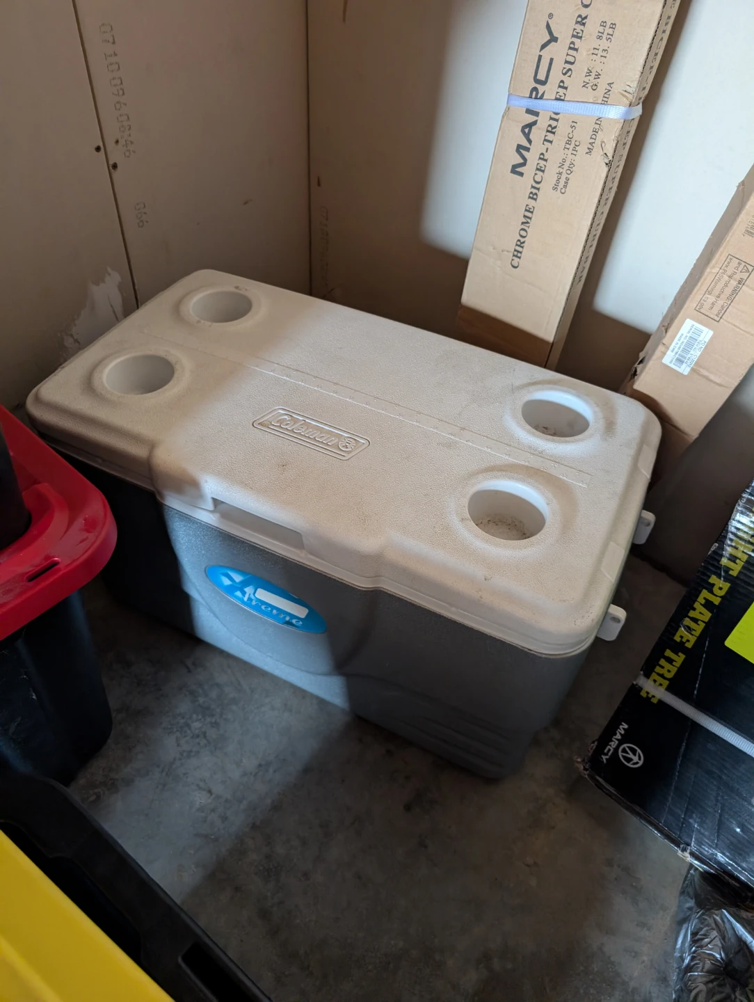 Coleman Cooler with Cup Holders