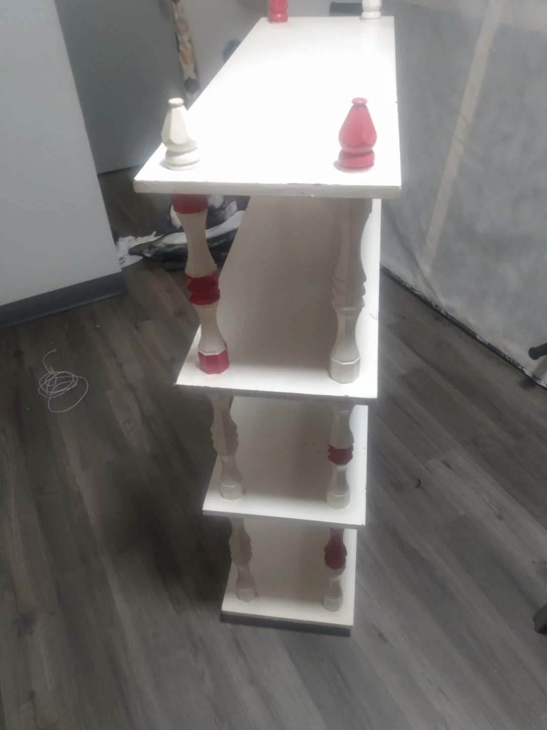 White 4-Tier Display Shelf with Red Accents - photo 3