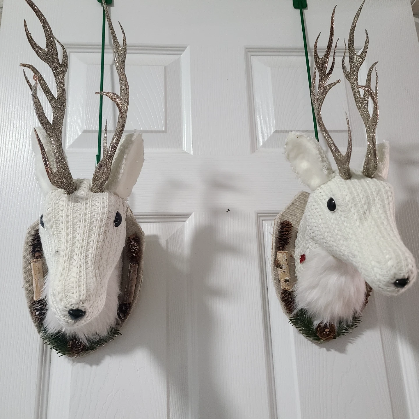 Set of 2 White Knit Deer Head Christmas Wall Hangings - photo 4