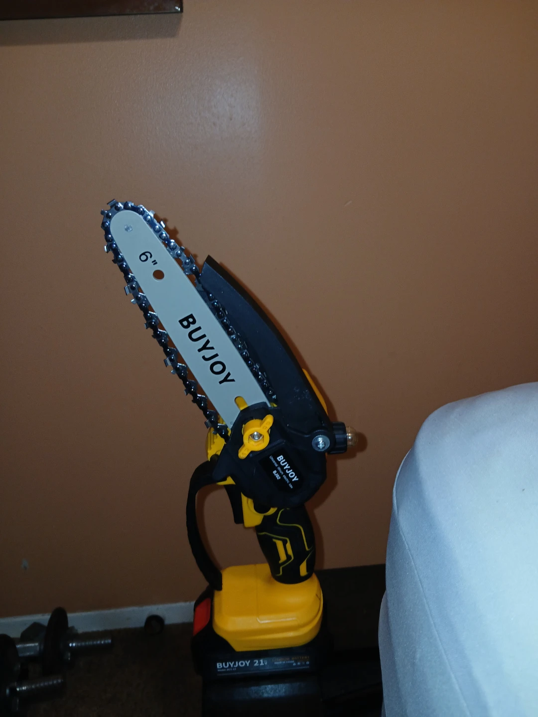 BUYJOY 6" Cordless Mini Chainsaw - photo 5