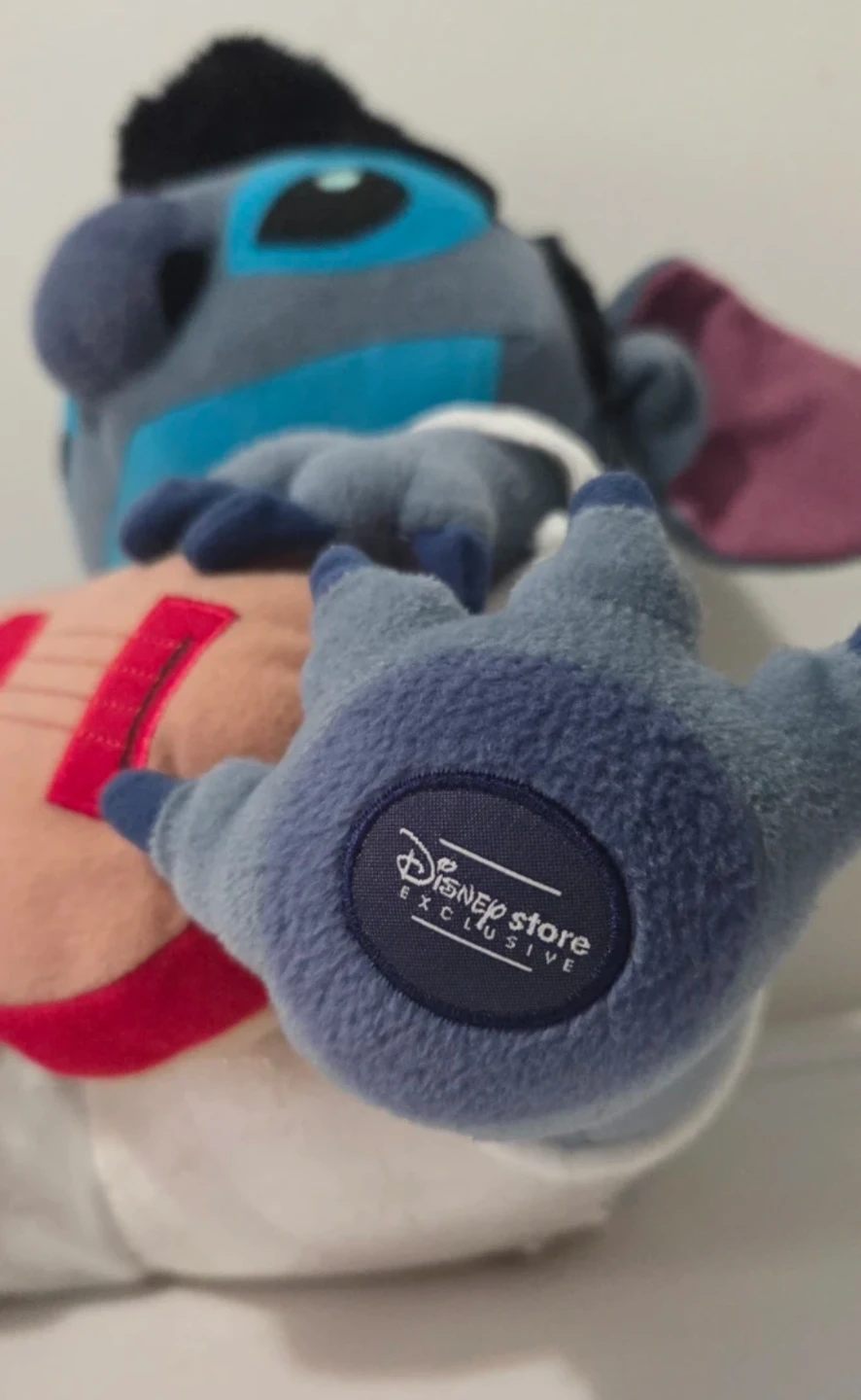 Disney Exclusive Stitch Plush - photo 4