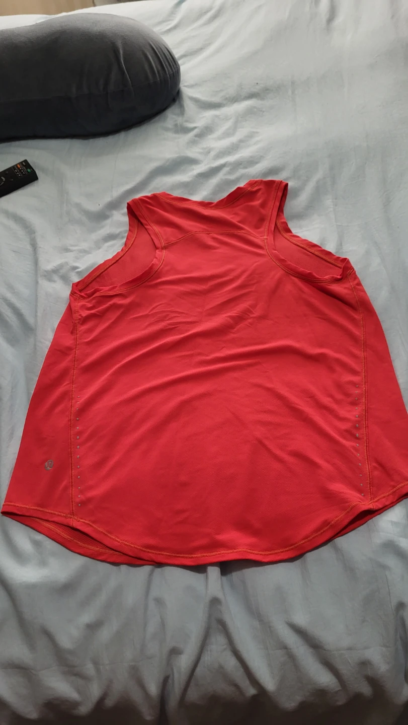 Lululemon Tank Top - Red size 6 - photo 2