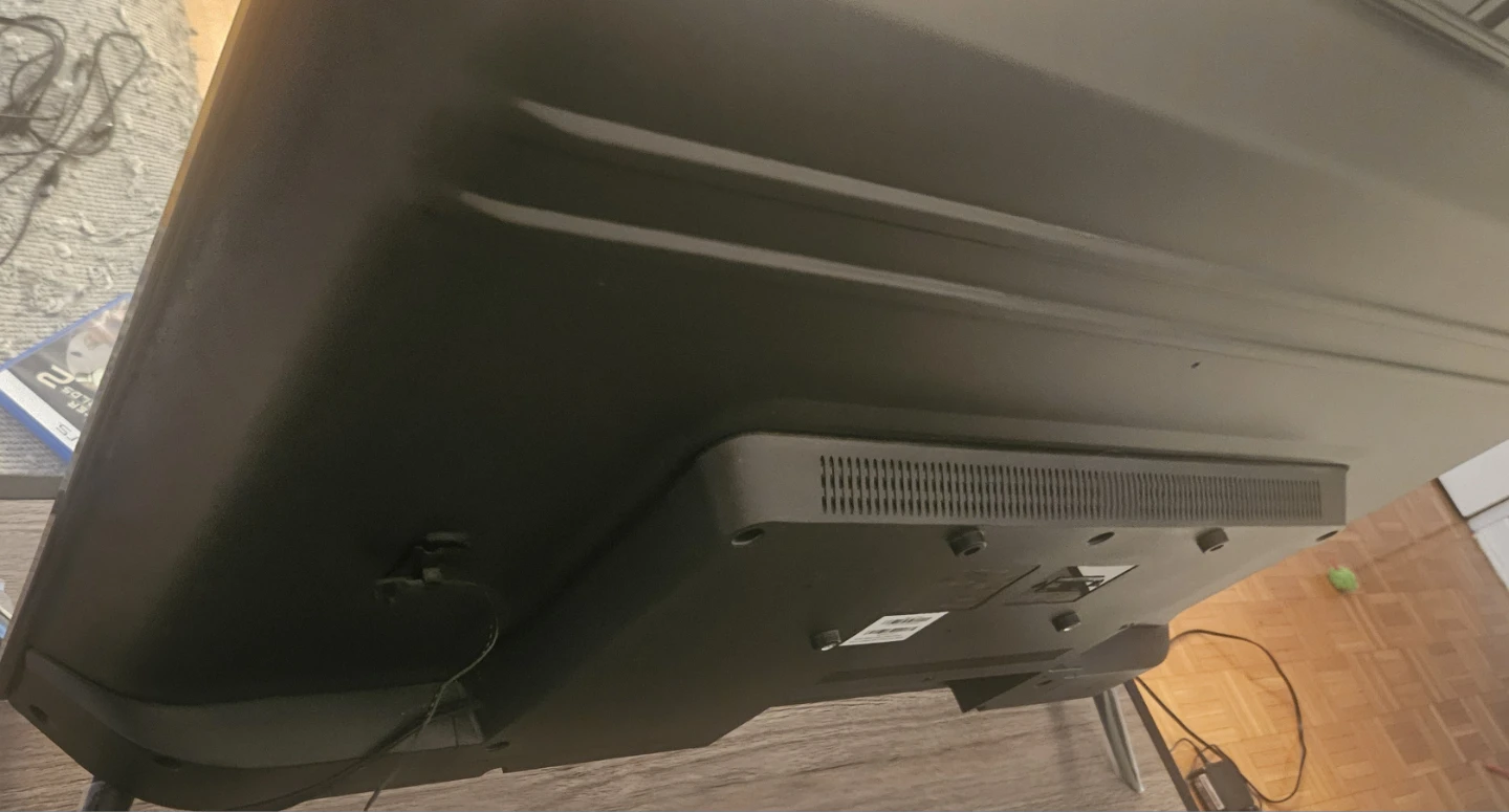 ONN Roku TV 40 inch Smart TV - photo 3