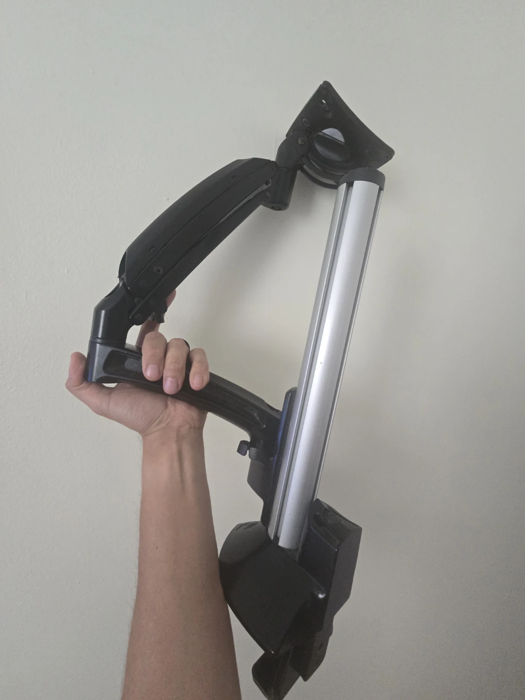 Chief K1C120BXRH monitor  Mount