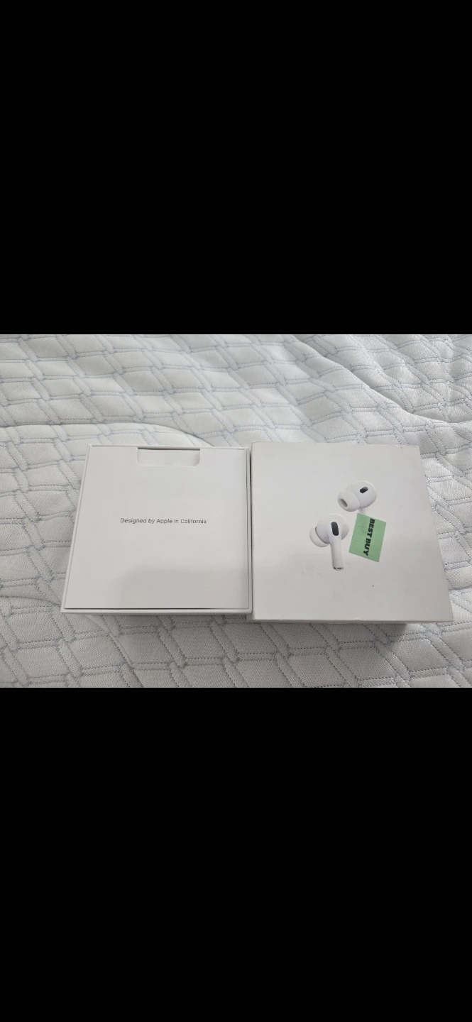 Apple AirPods Pro (2nd generation) with MagSafe Charging Case