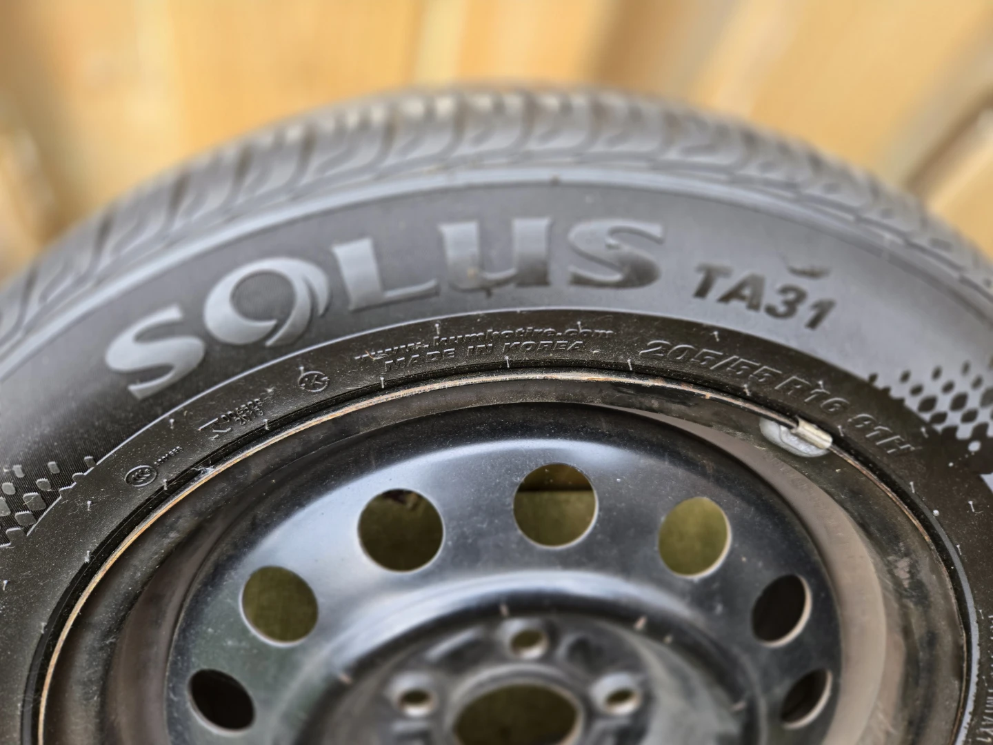Kumho SOLUS TA31 Tires inc. Rims