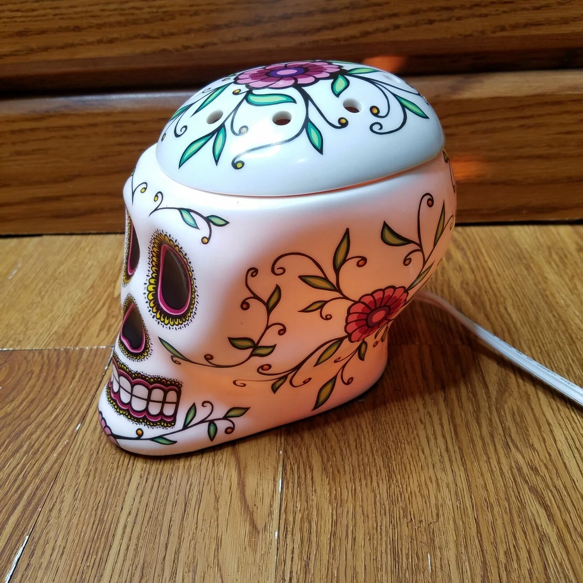 Scentsy Sugar Skull Wax Warmer