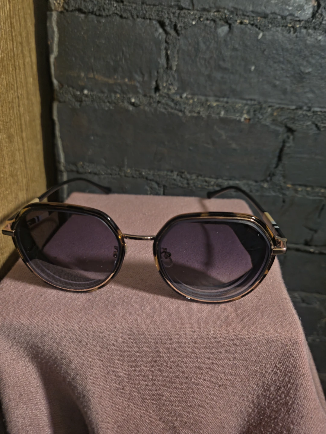 Burberry sunglasses