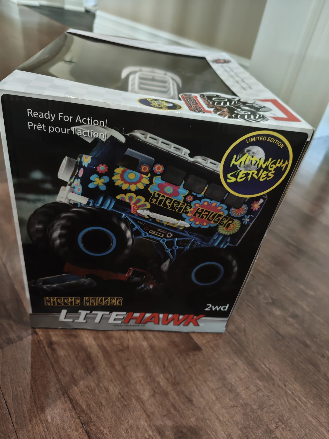 Litehawk "Harrie Hauler" Midnight Series RC Monster Truck - photo 2