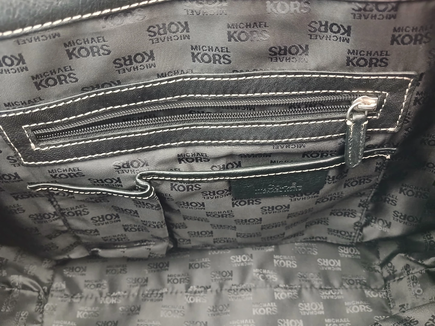 Michael Kors Black Leather Studded Tote Bag - photo 5