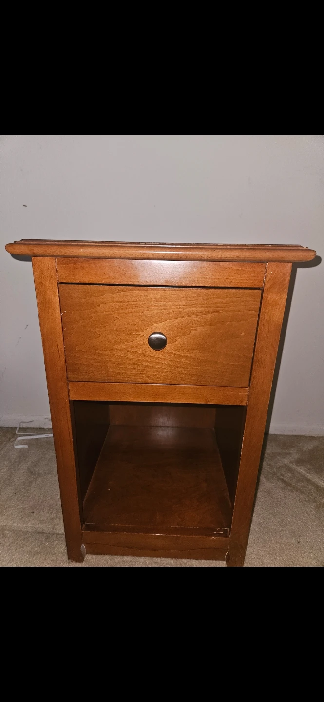 2 Wooden Nightstand with Drawer and Shelf