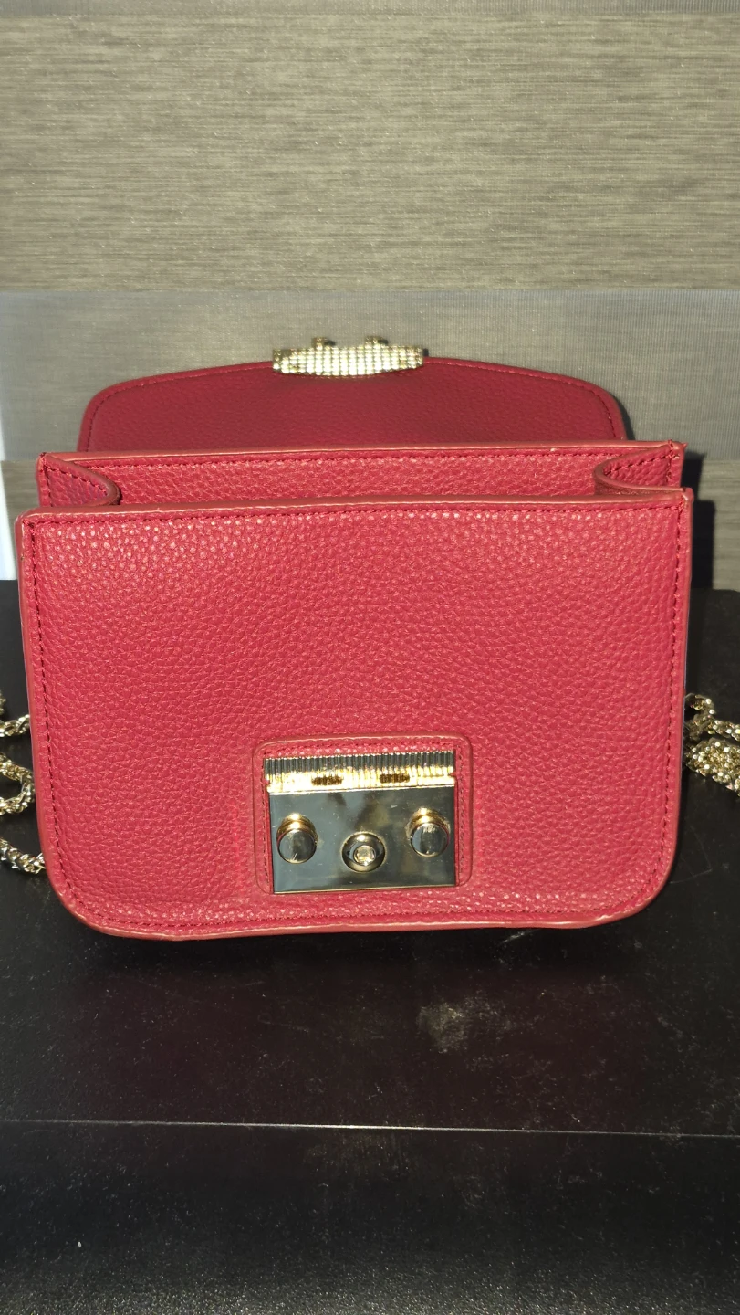 Pink Leather Shoulder Bag with Gold Chain - photo 2