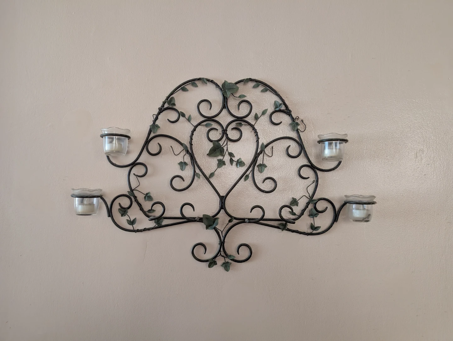 Wall votive candle holder
