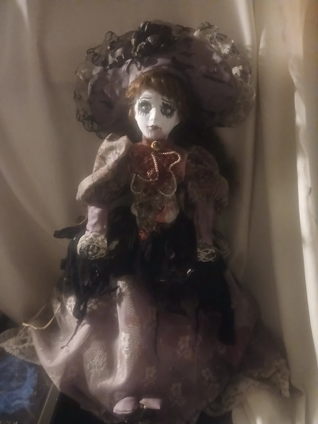 Creepy Vintage Doll - photo 2