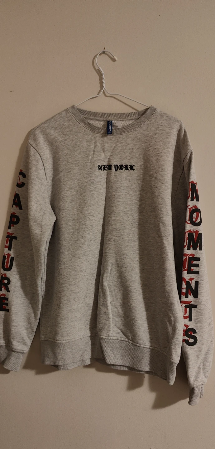 H&M Grey "New York" Sweatshirt - photo 2