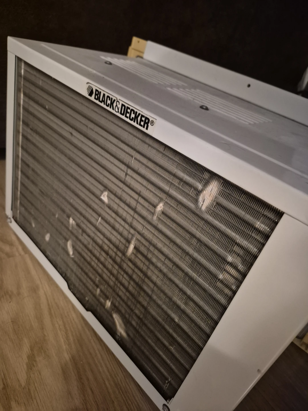 Black & Decker Window Air Conditioner - photo 3
